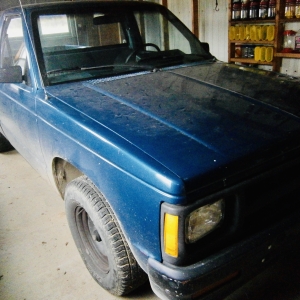 36 Parker Rd Watertown | 36 parker Rd WatertownAbsolute Auction1990 Chevy S10 Pick Up