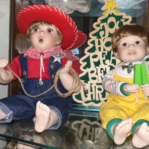 Porcelain Dolls | 43 Trousdale Ferry Pike  GordonsvilleAbsolute Auction
