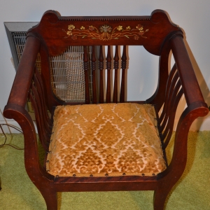 Cainsville Rd Lebanon TN Estate Auction Antique Chair