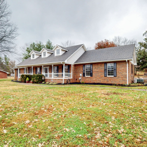 2201 Ewing Dr  Lebanon TN