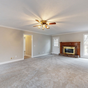 2201 Ewing Dr  Lebanon TN