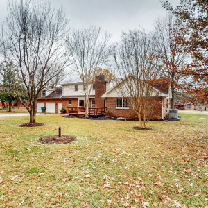 2201 Ewing Dr  Lebanon TN