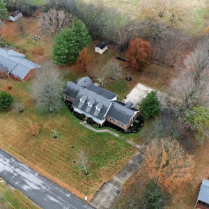 2201 Ewing Dr  Lebanon TN