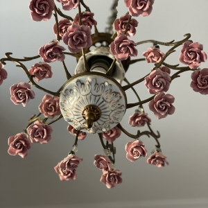 Stunning Rose Chandelier | Electric working Rose Chandelier brightens the room