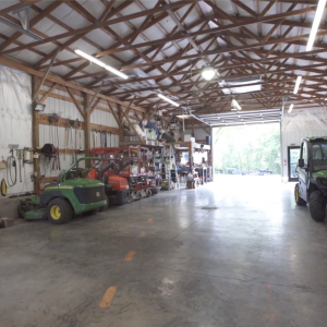 Fully Equipped Office and Workshop | 545 Puryears Bend Rd  Hartsville TNMany Possibilities! Fully Equipped Office and Workshop | 545 Puryears Bend Rd  Hartsville TNMany Possibilities!