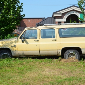 1988 Chevy Suburban | Estate Auction  September 26, 2020  6015 Trousdale Ferry Pike, Lebanon TN