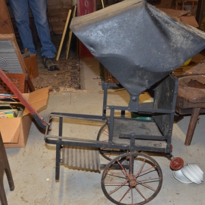 Tuckers Crossroads Antiques | Agee & Johnson  Absolute Auction