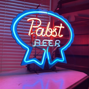 Tuckers Crossroads Antiques | Agee & Johnson  Absolute Auction