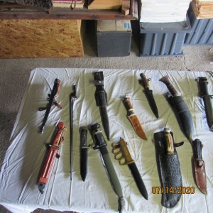 Vanhook Estate Guns & Knives