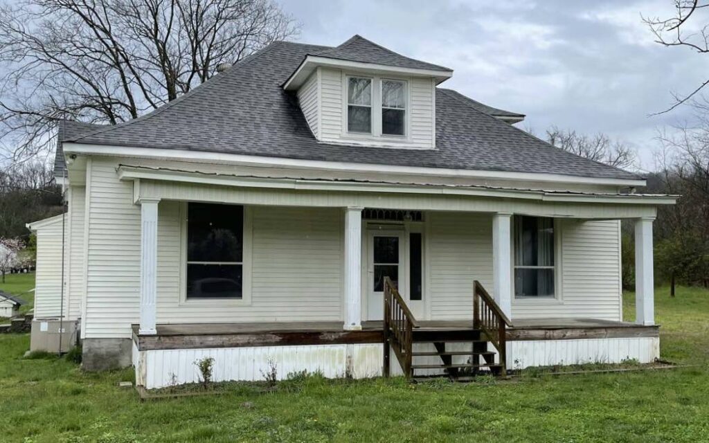 1812 Statesville Rd • Watertown