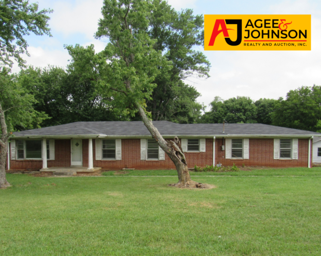 2035 Lebanon Rd • Lebanon TN