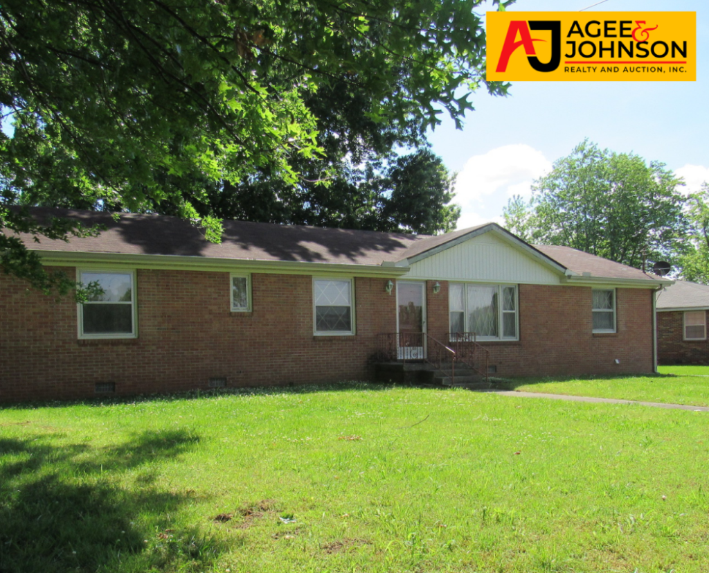 213 Knob Rd • Lebanon TN