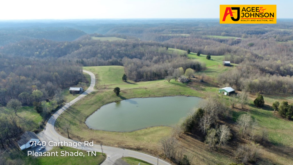 7140 Carthage Rd • Pleasant Shade TN