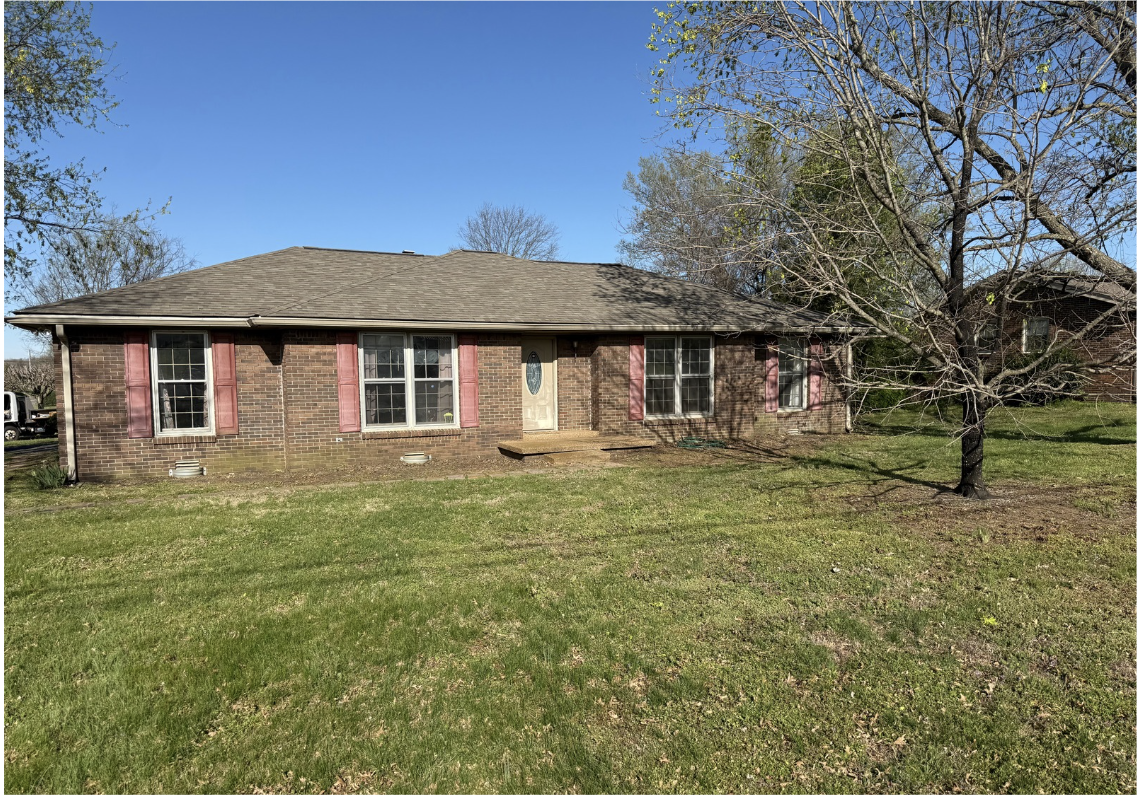 812 Maple Crest Auction